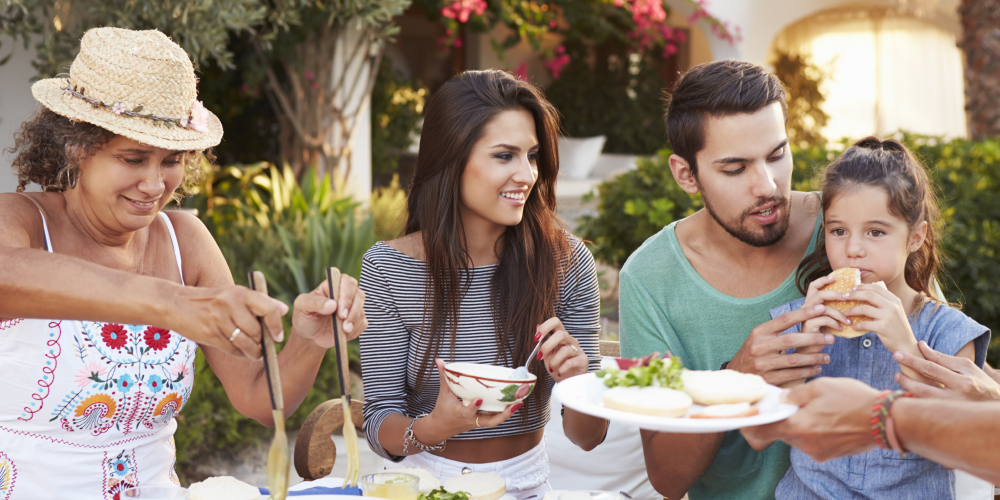 Beat the holiday bloat with these 6 tips