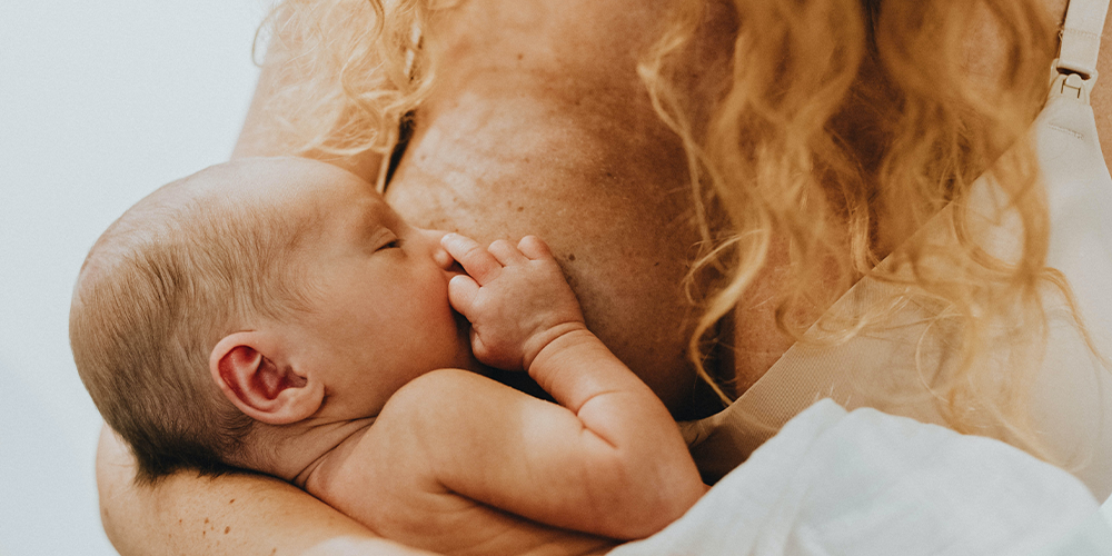 What to consider when breastfeeding and eczema collide