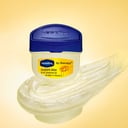 Vaseline Lip Therapy Queen Bee 7g thumbnail 3