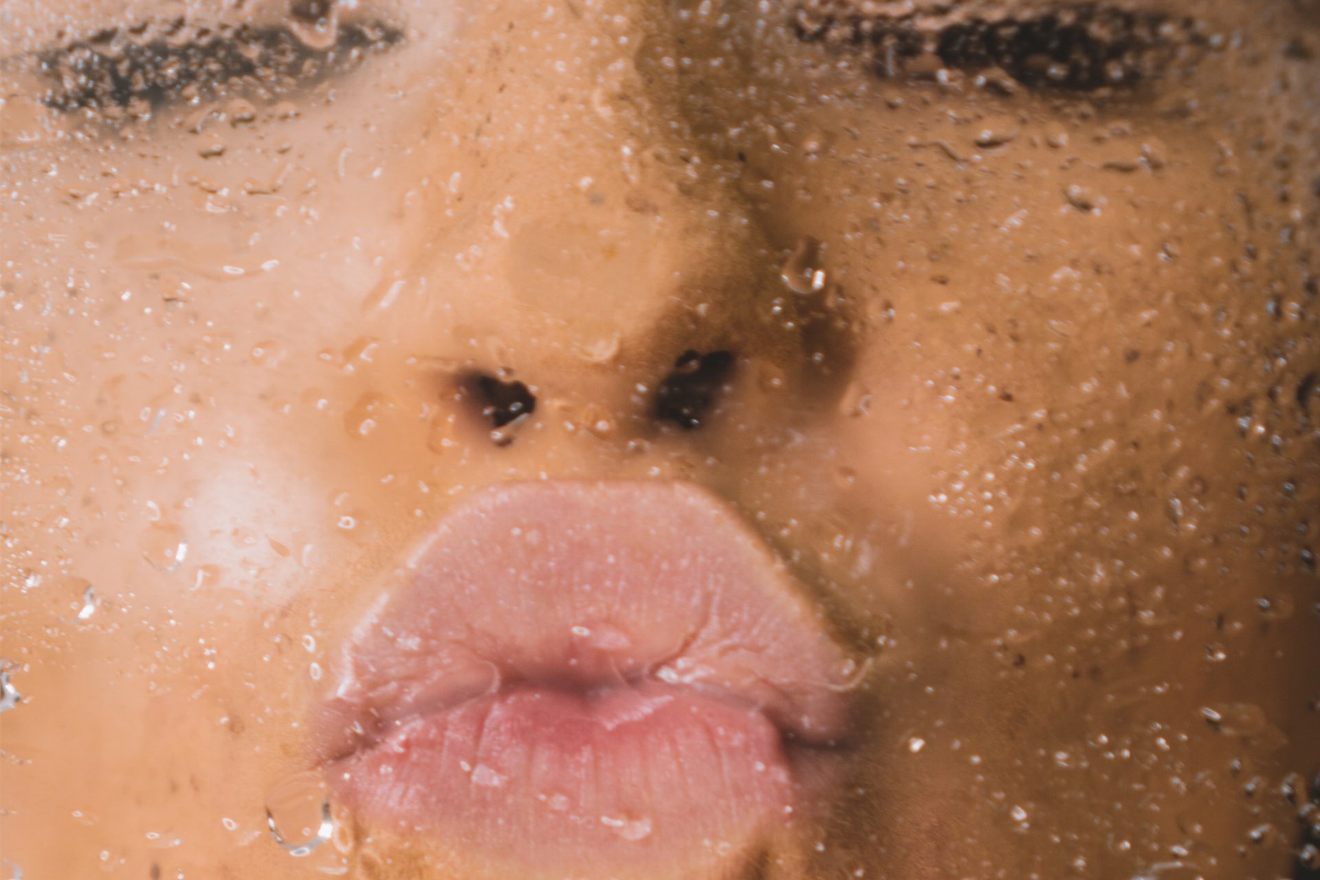 7 makeup hacks you need in your life - smooth lips