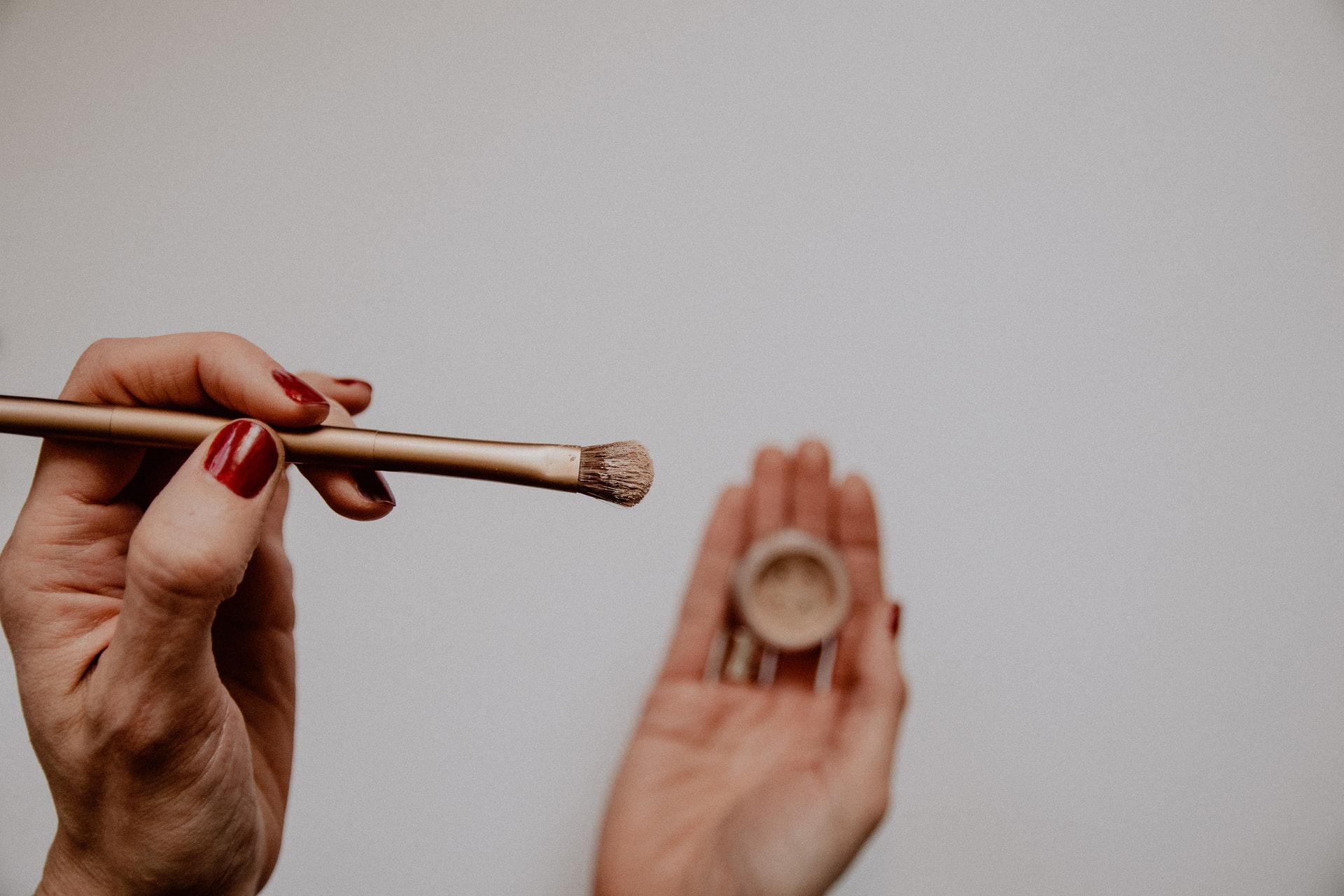 7 makeup hacks you need in your life - farewell fallout