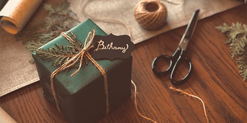 Gift Wrapping 6 | Hard surfaces