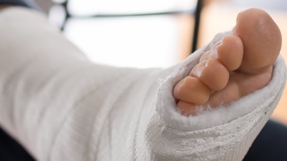 Acute vs Chronic Pain | Difference and Treatment