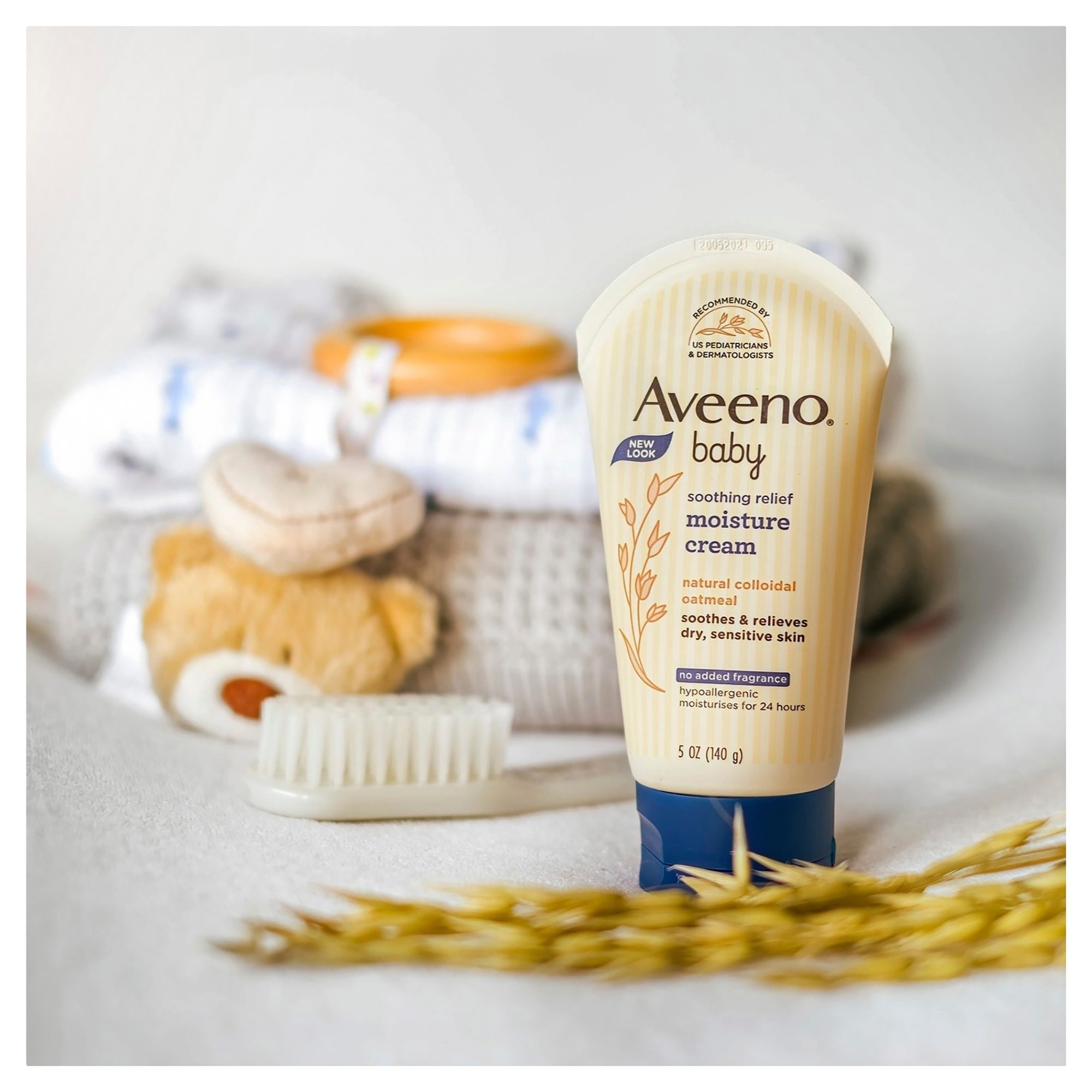 Aveeno Baby Soothing Relief Moisture Cream 140g - Image 3