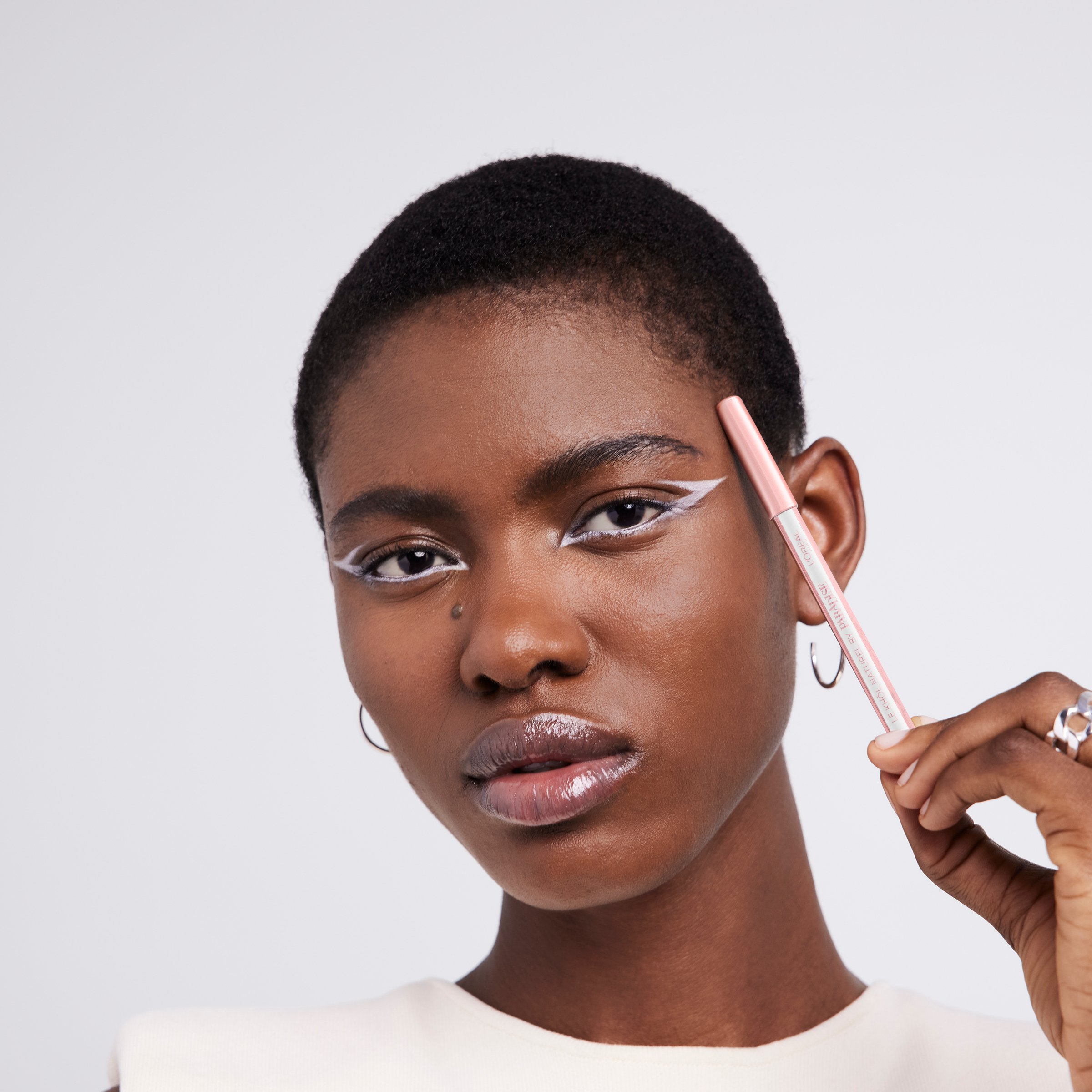 L'Oreal Paris Superliner Le Khol Immaculate Snow 1 each - Image 6