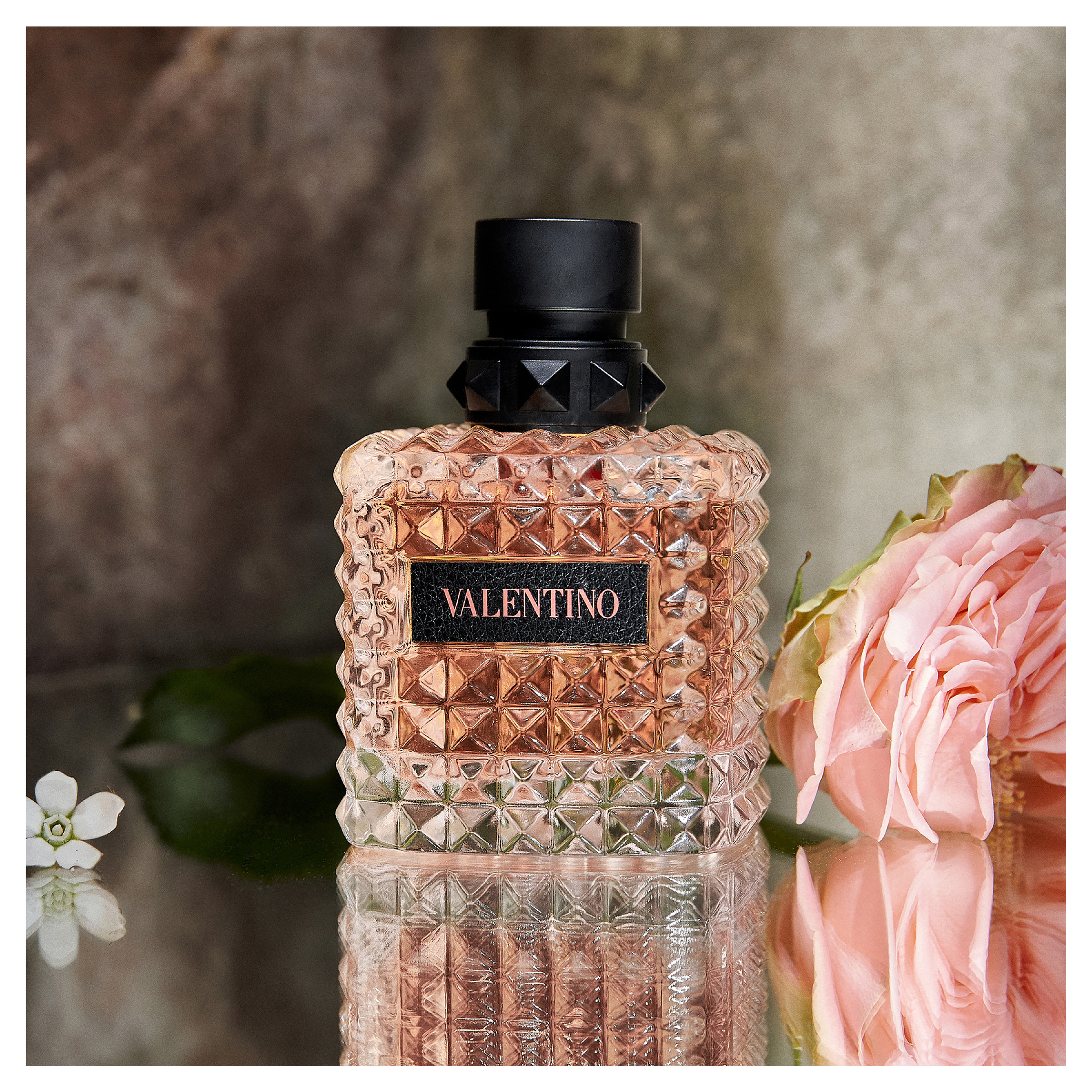 Valentino Born In Roma Coral Donna EDP Spray 100ml - Image 6