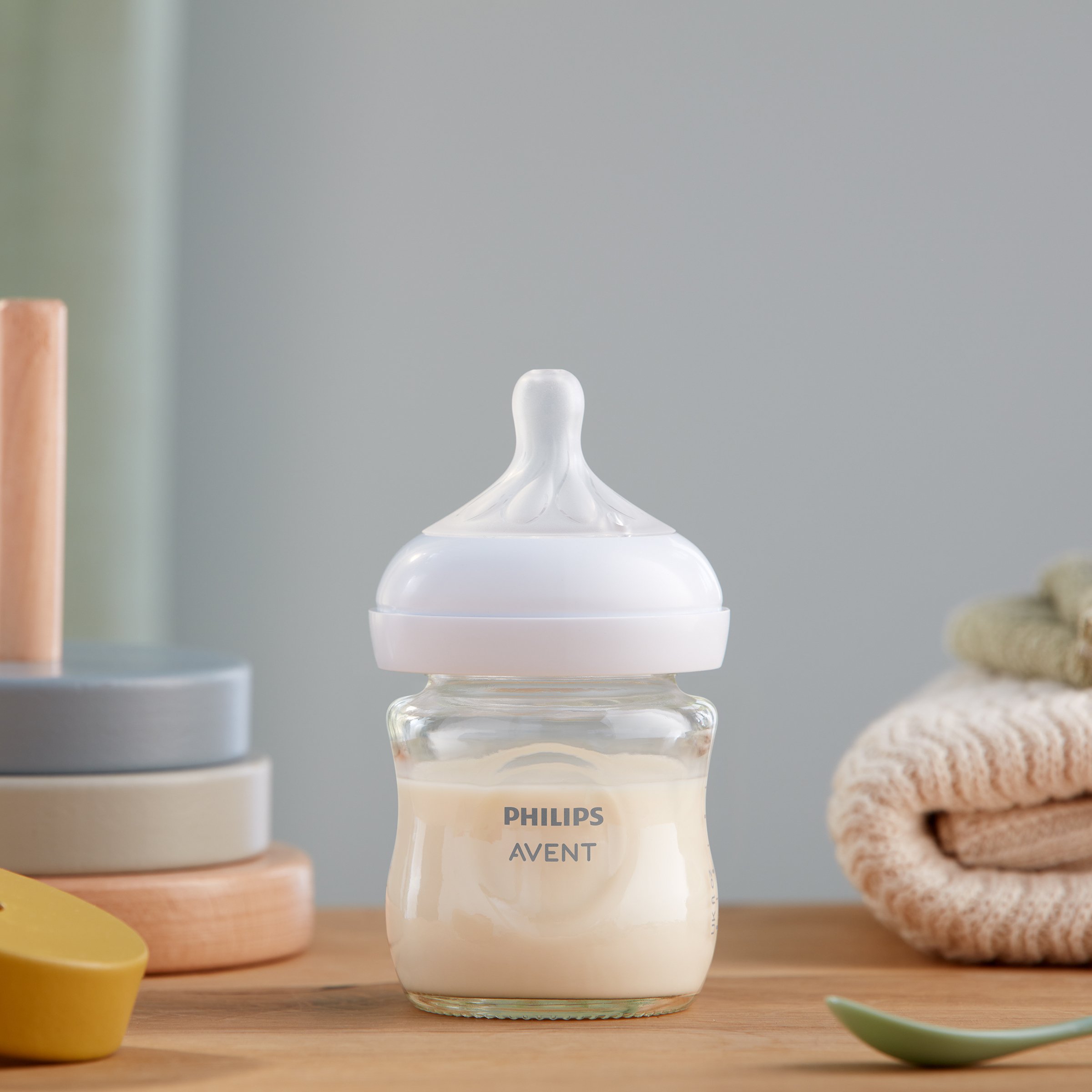 Avent Natural Response Glass Baby Bottle 1 pack - Image 2