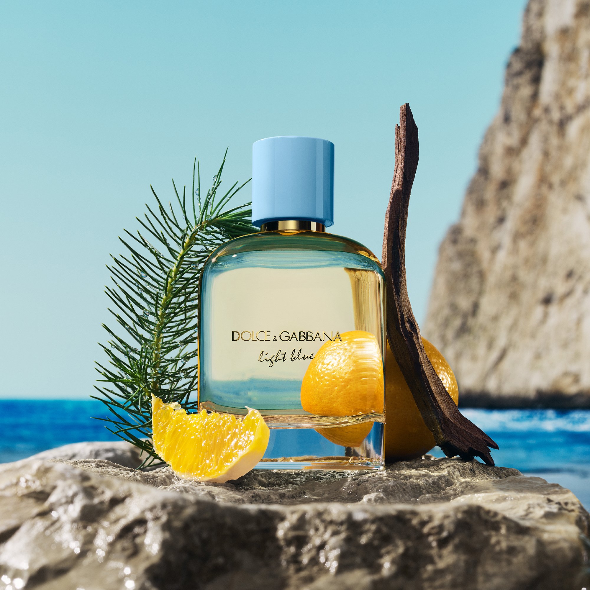 Dolce & Gabbana Light Blue Pour Homme EDP Spray 50ml - Image 3