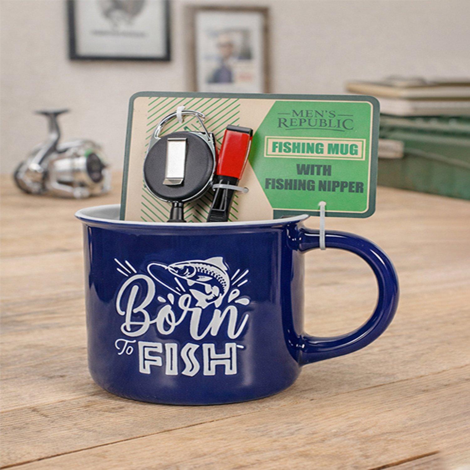 Men's Republic Sports Mugs With Assorted Accessories 1 each - Image 9