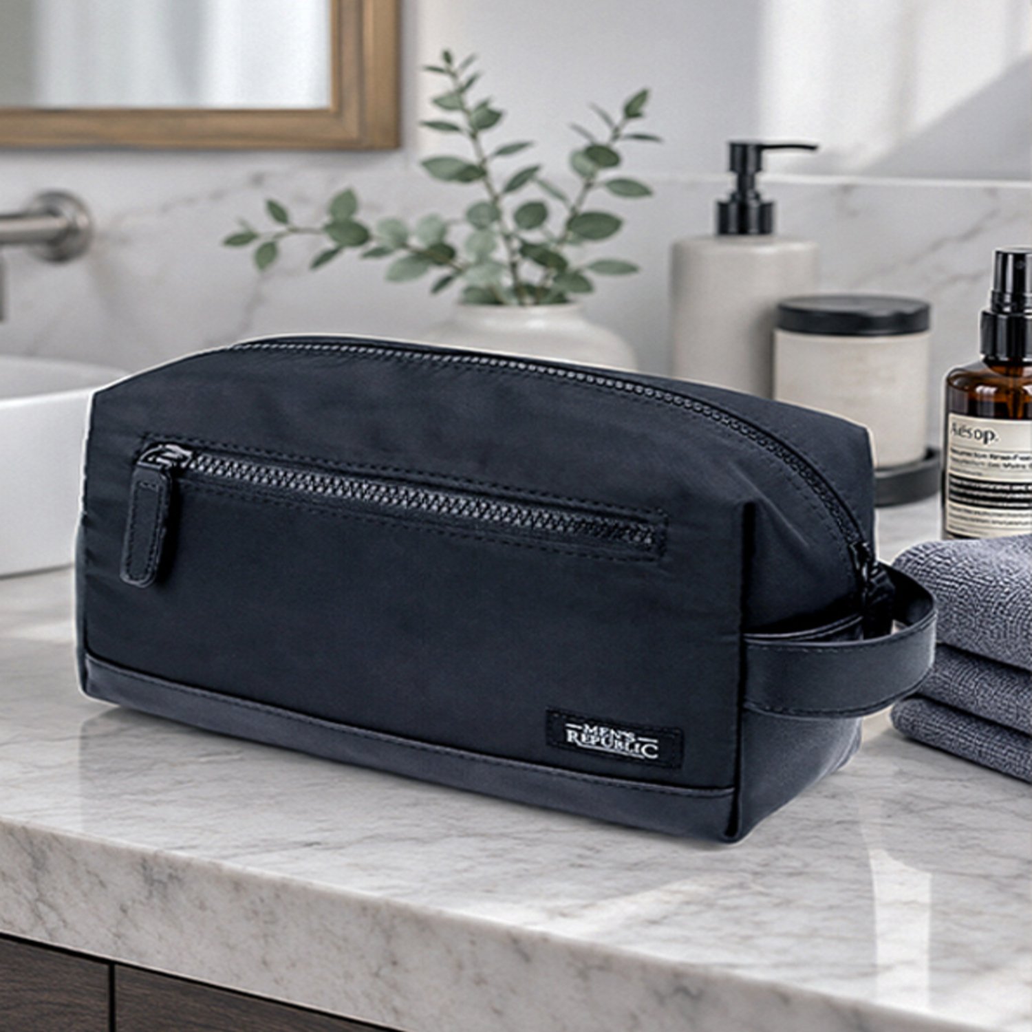 Men's Republic Nylon Toiletry Bag Black 1 each - Image 1