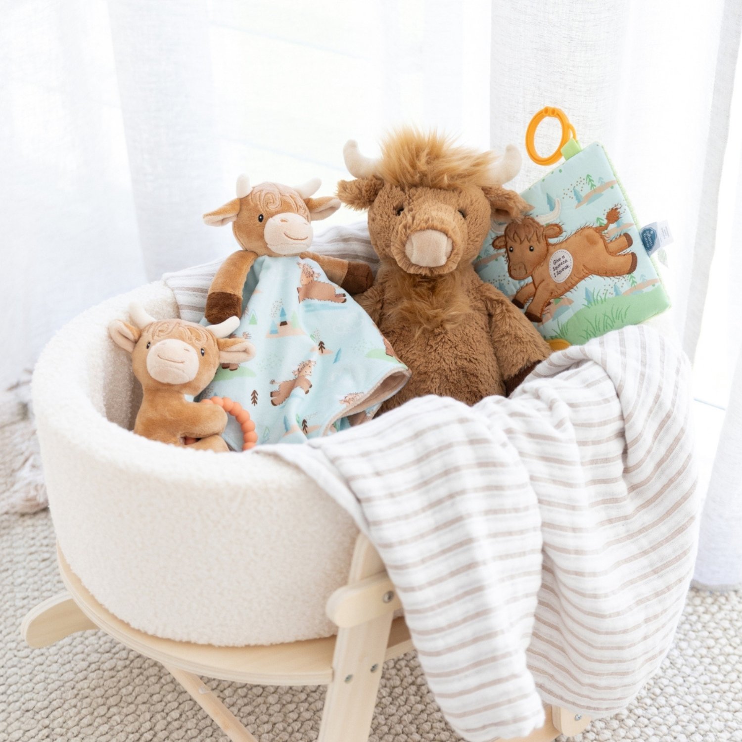 Mary Meyer Hetty Highland Cow Teether Rattle 1 each - Image 4