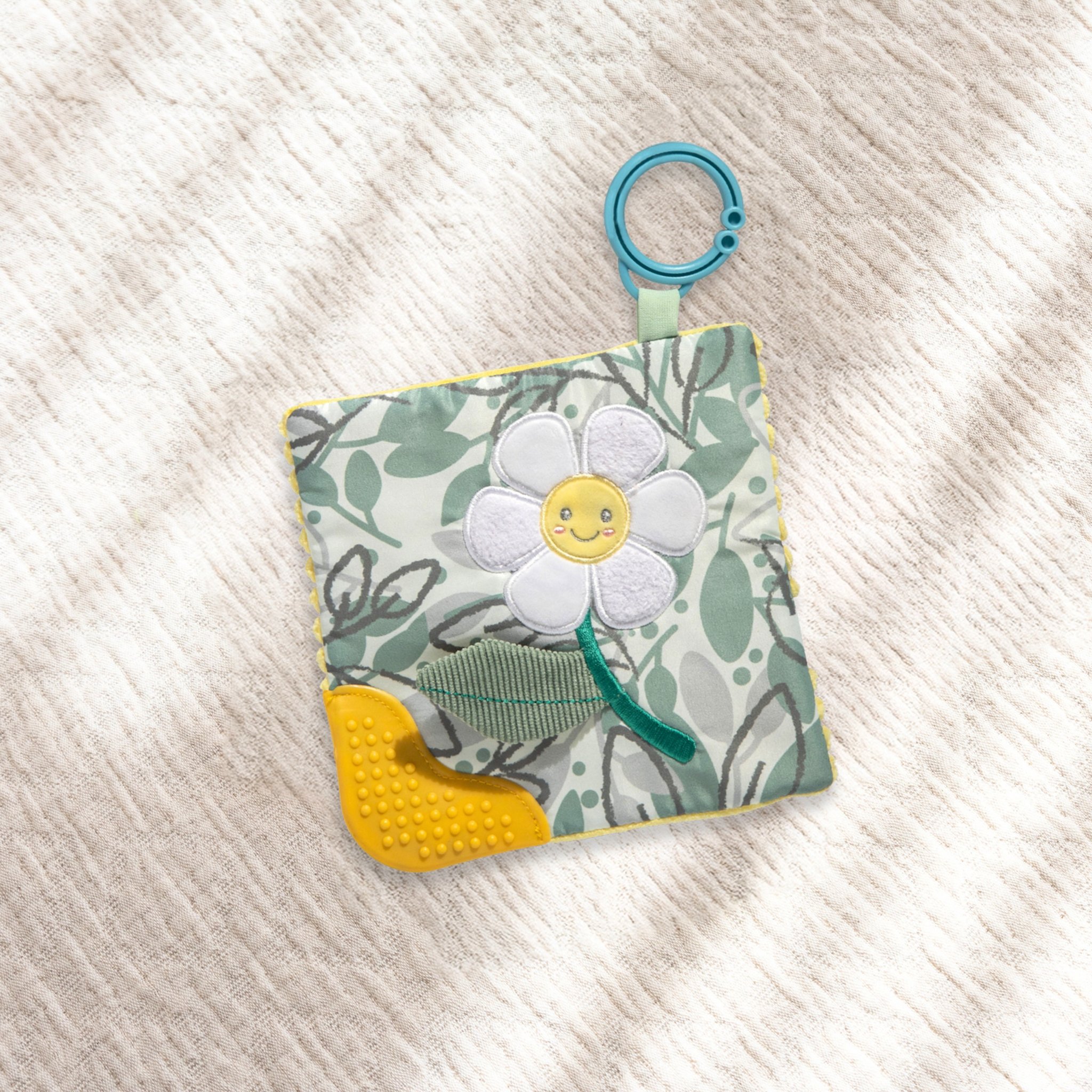 Mary Meyer Sweet Soothies Daisy Crinkle Teether 1 each - Image 3