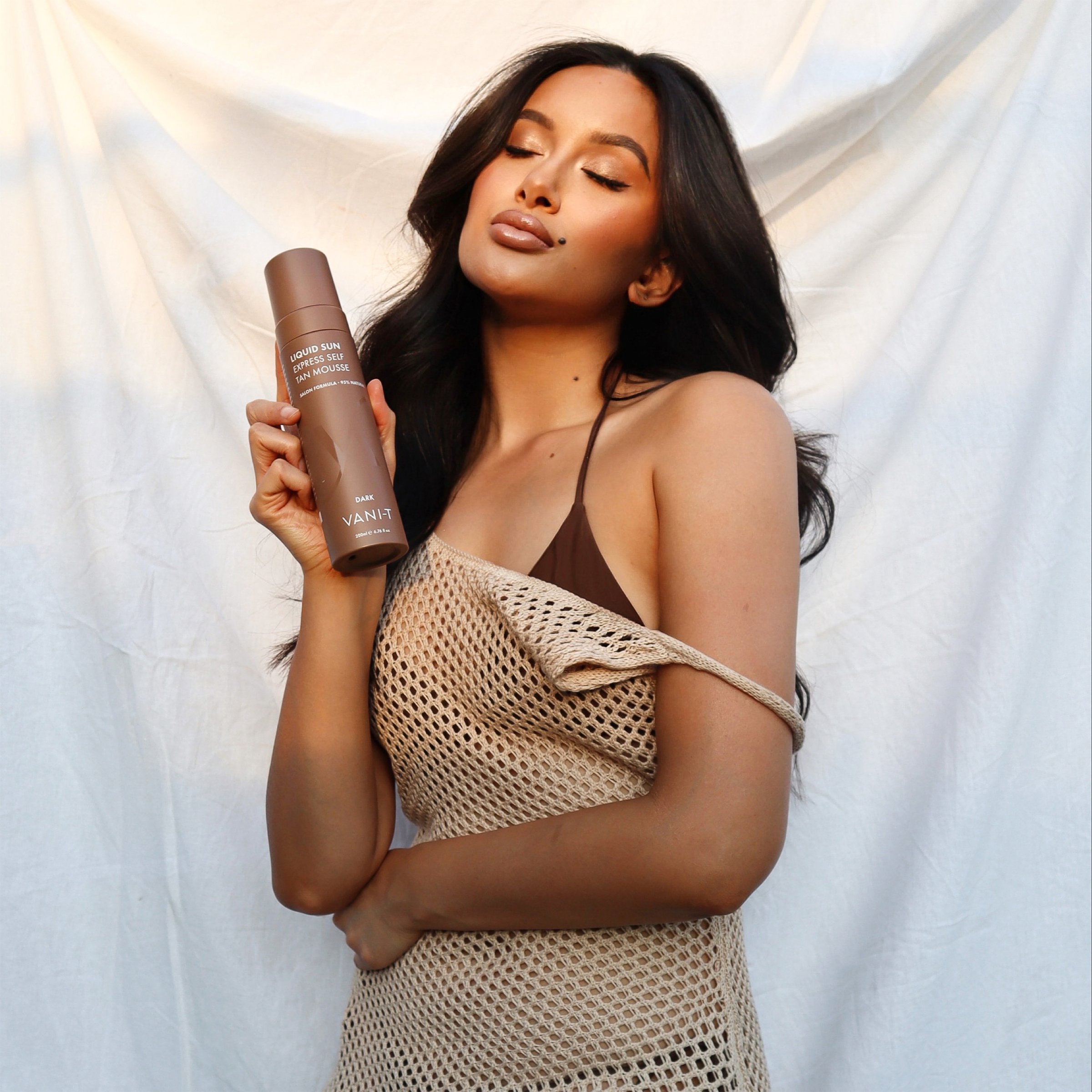 Vani-T Liquid Sun Express Self Tan Mousse Dark 200ml - Image 3