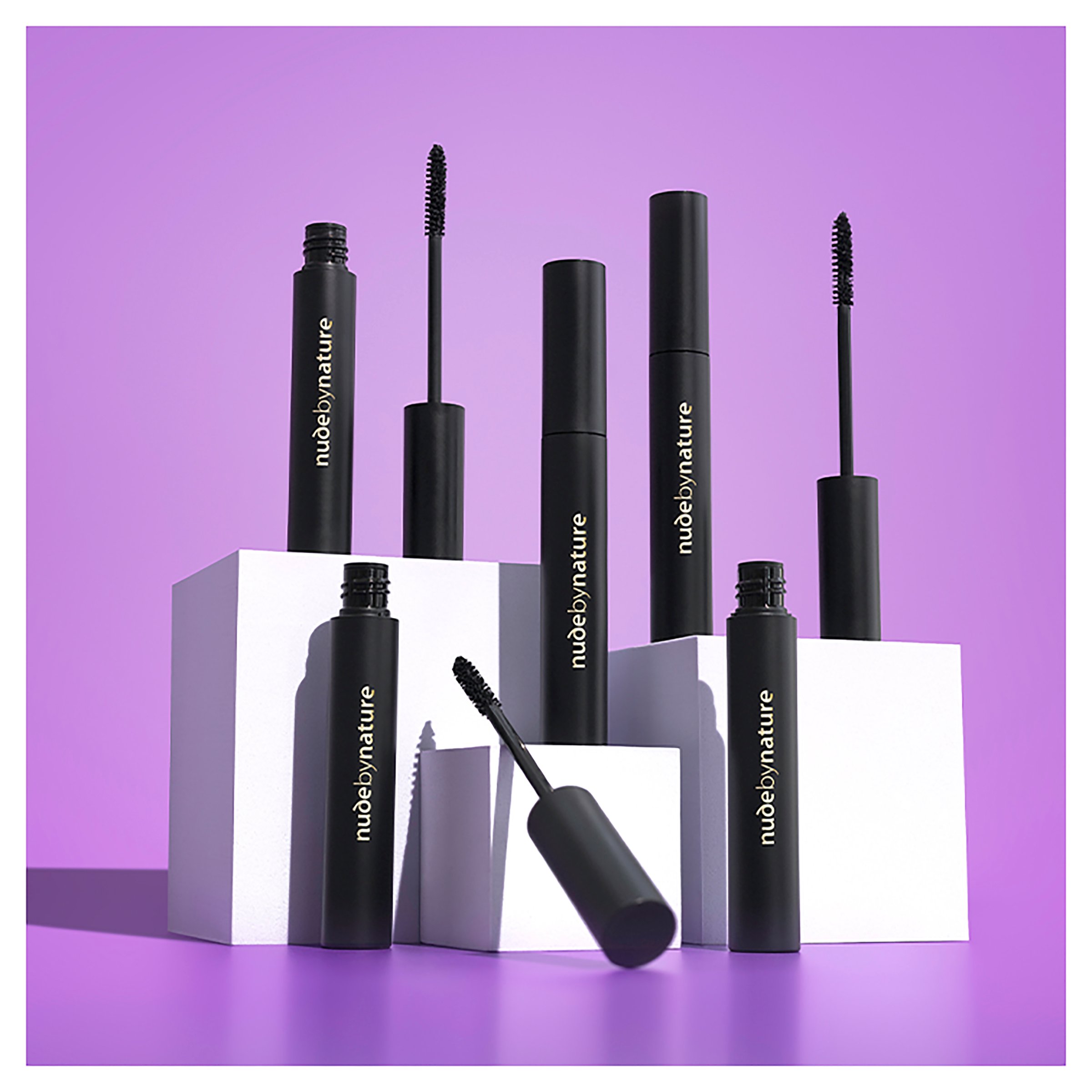 Nude By Nature Awaken Lengthening Mascara 01 Black 8ml - Image 4