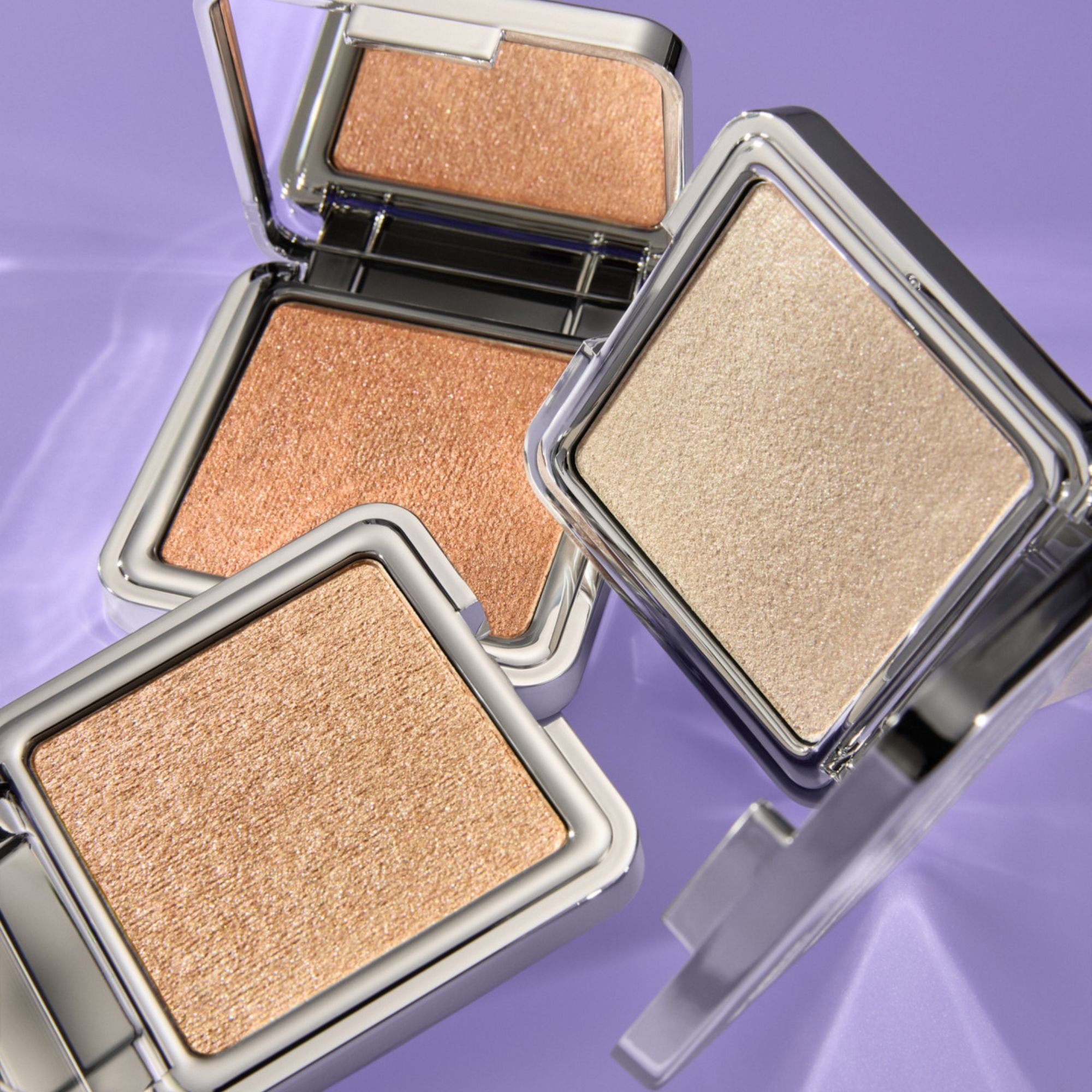 Revlon Illuminance Highlighting Powder - Rose Radiance 49.2g - Image 7