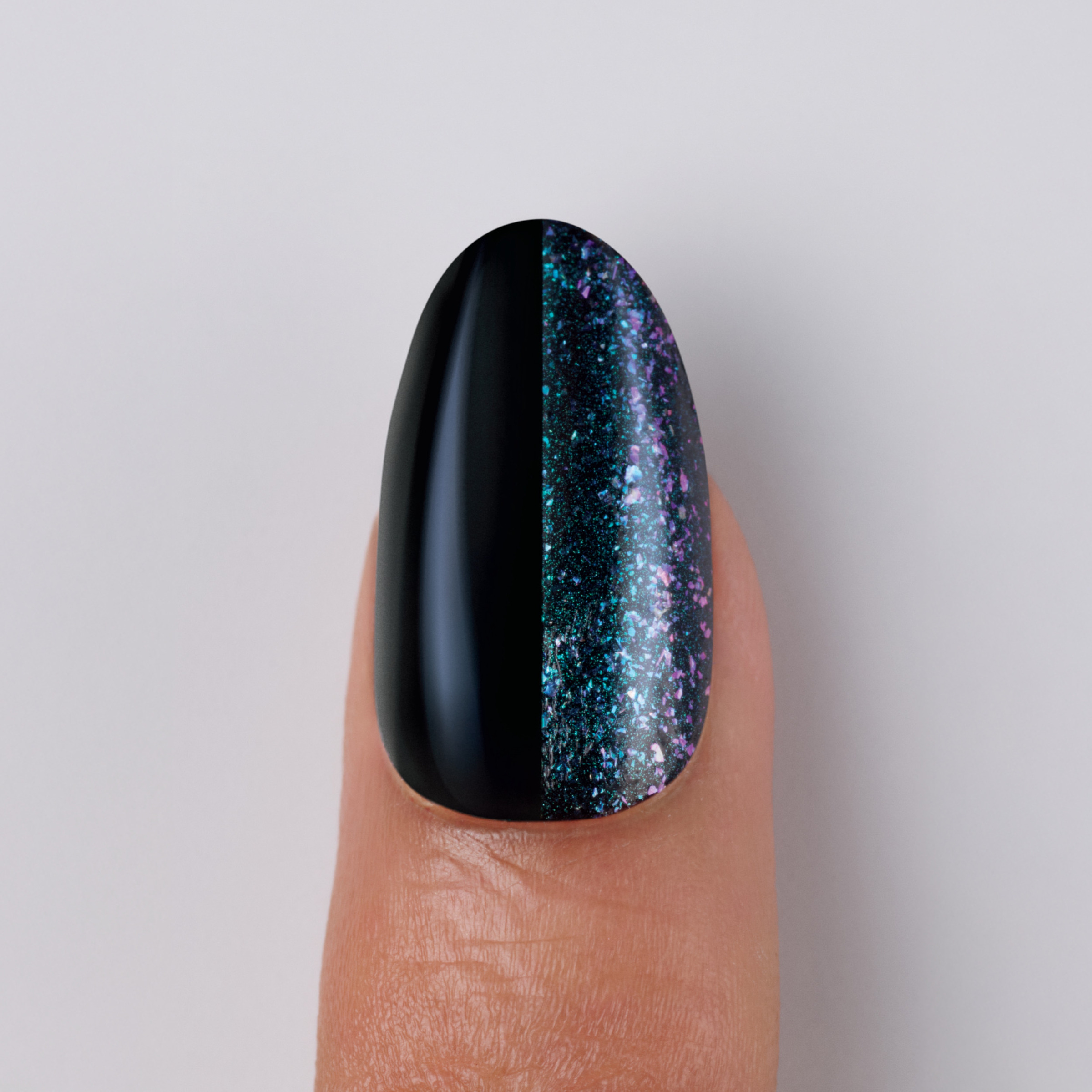 Sally Hansen Insta-Dri Chrome Nail Polish Glimmer 9.17ml - Image 2
