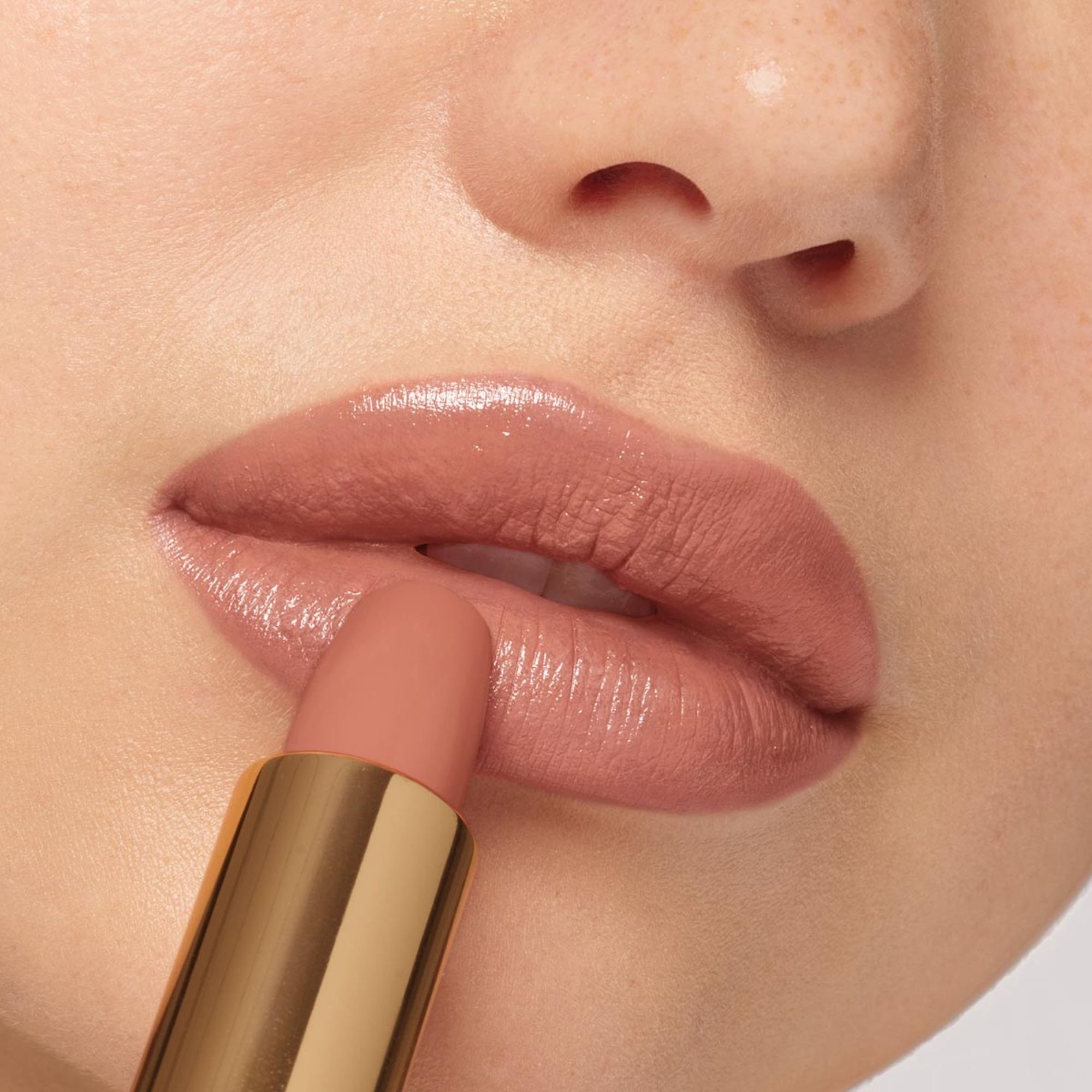 Revlon Super Lustrous™ Ultra Lipstick Cashmere 003 4.2g - Image 5