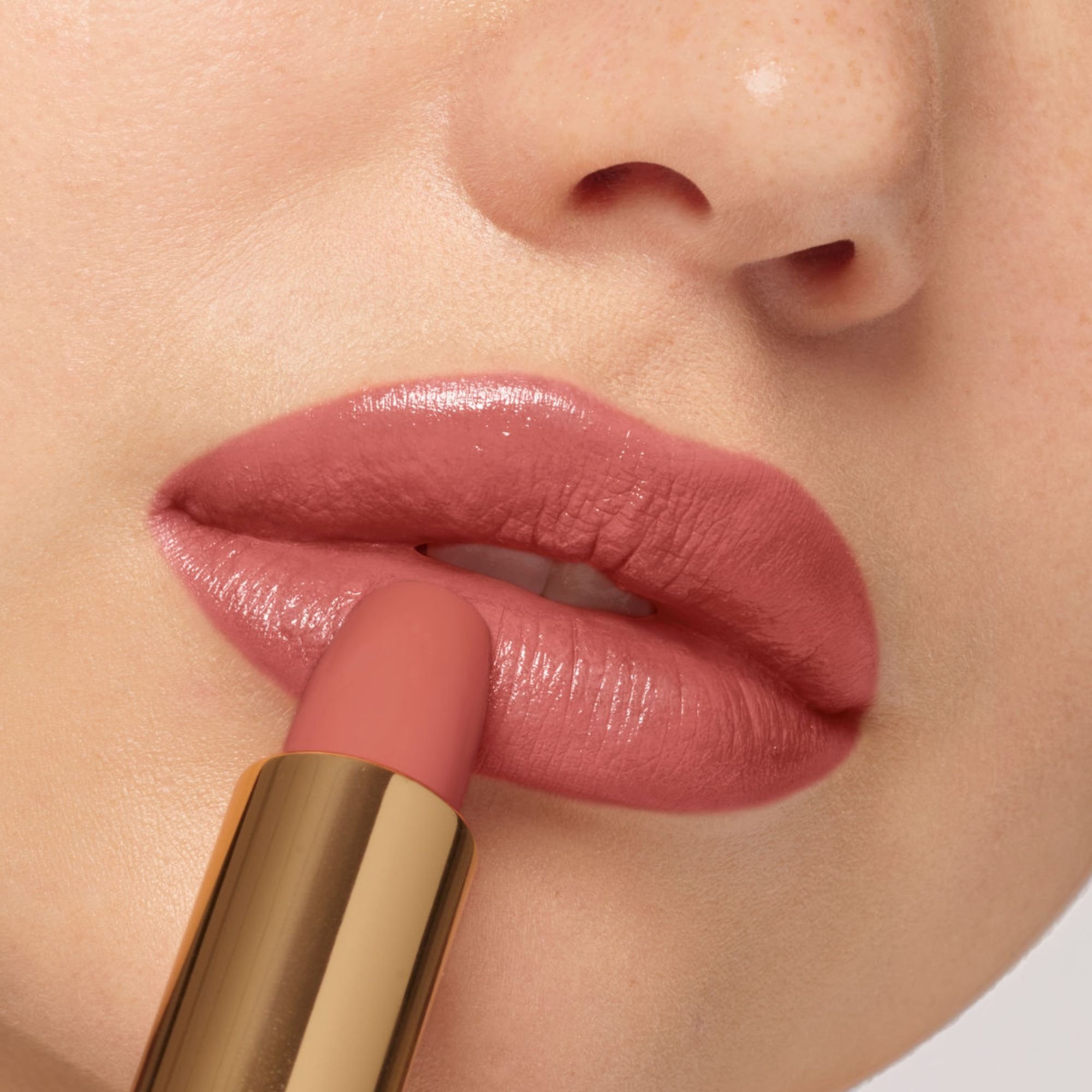 Revlon Super Lustrous™ Ultra Lipstick Sunkissed 002 4.2g - Image 5