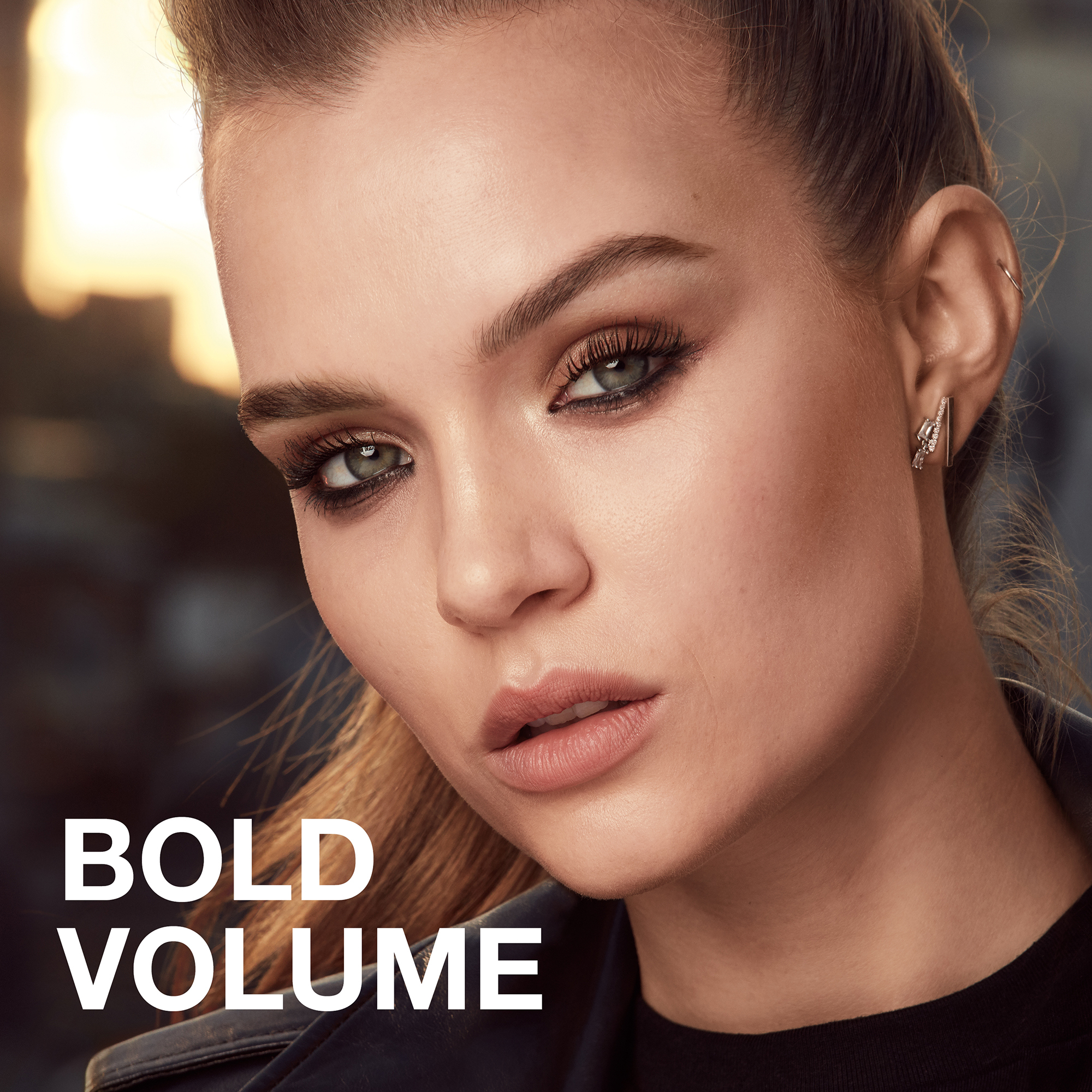 Maybelline Volum' Express Colossal Mascara Classic Black 1 each - Image 3